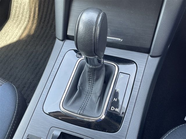 SUBARU LEGACY B4 2017