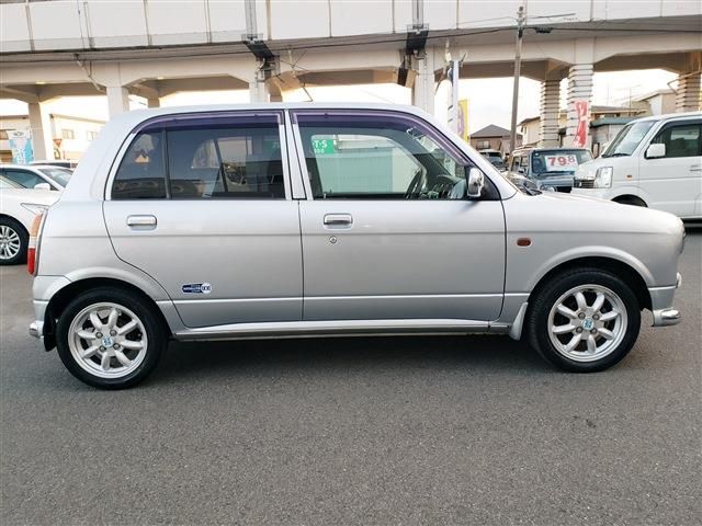 DAIHATSU MIRA GINO 2004