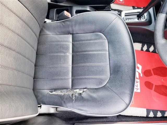 DAIHATSU MIRA GINO 2004