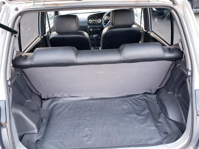 DAIHATSU MIRA GINO 2004