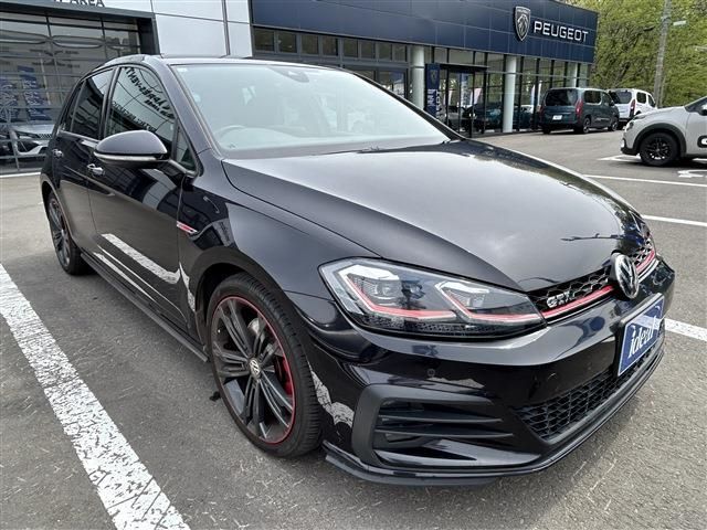 VOLKSWAGEN VOLKSWAGEN GOLF GTI 2018