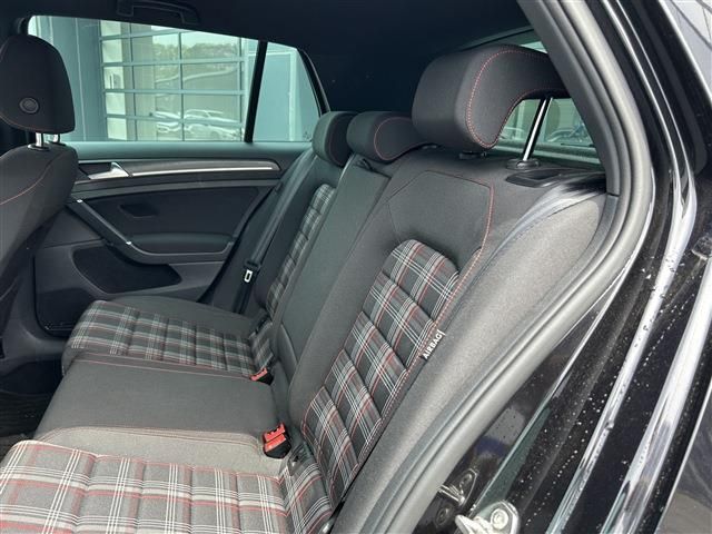 VOLKSWAGEN VOLKSWAGEN GOLF GTI 2018