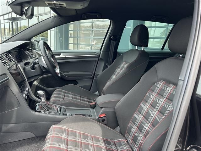 VOLKSWAGEN VOLKSWAGEN GOLF GTI 2018