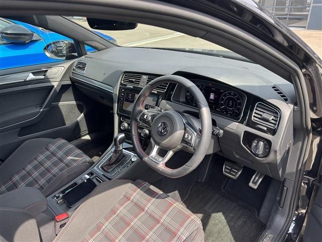 VOLKSWAGEN VOLKSWAGEN GOLF GTI 2018