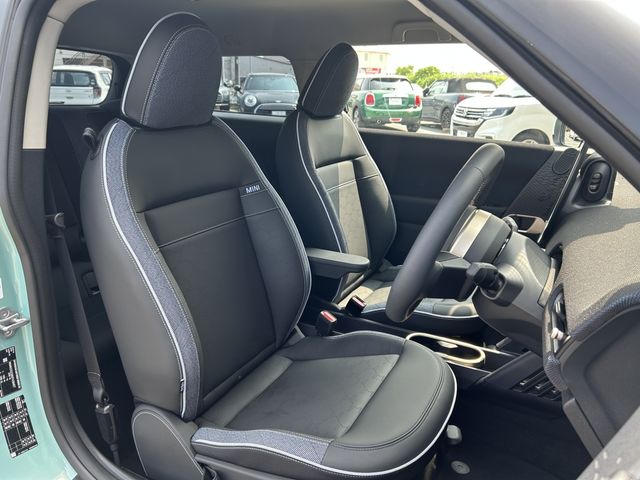 BMW MINI COOPER 2024