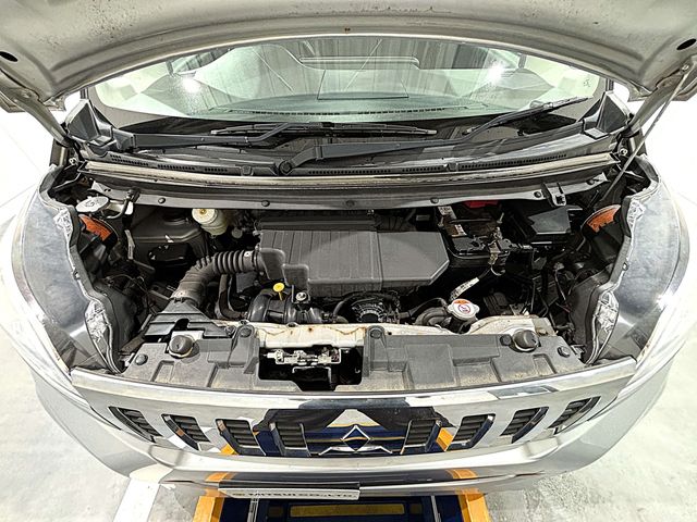 MITSUBISHI eK SPACE 4WD 2014