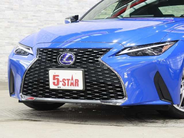 TOYOTA LEXUS IS300h 2022