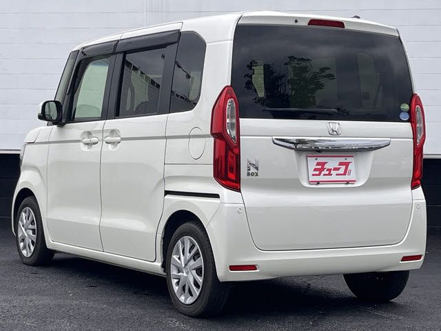 HONDA N BOX 2017