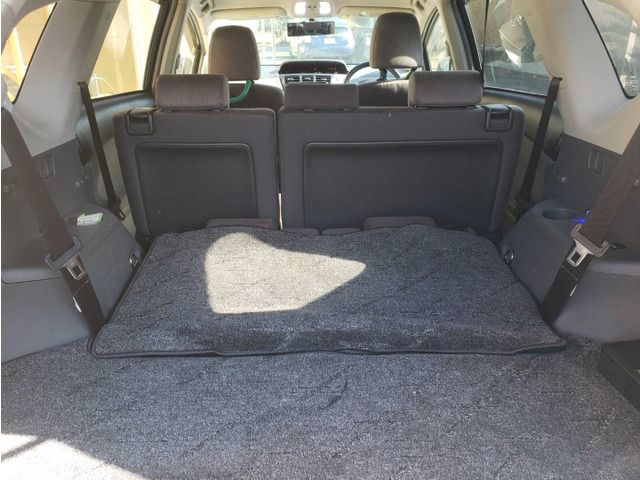 TOYOTA PRIUS Alpha 2013