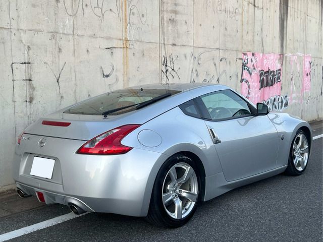 NISSAN FAIRLADY Z 2011