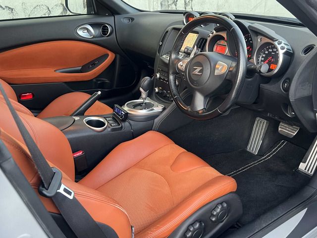 NISSAN FAIRLADY Z 2011