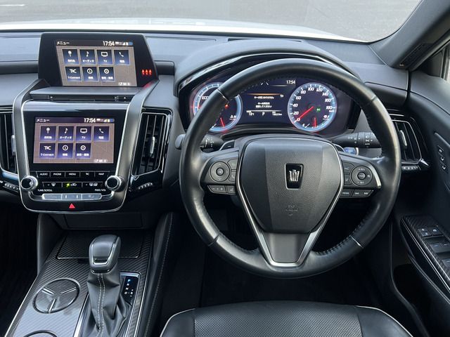 TOYOTA CROWN sedan hybrid 2018