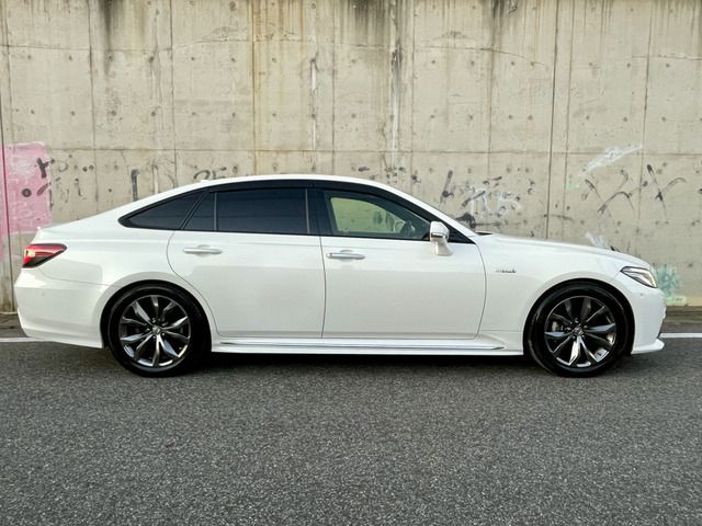 TOYOTA CROWN sedan hybrid 2018