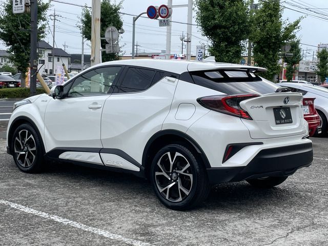 TOYOTA C-HR 2017