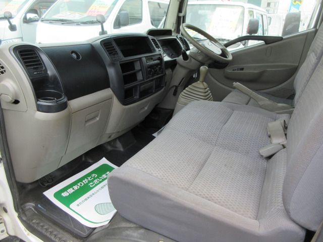 NISSAN ATLAS 2008