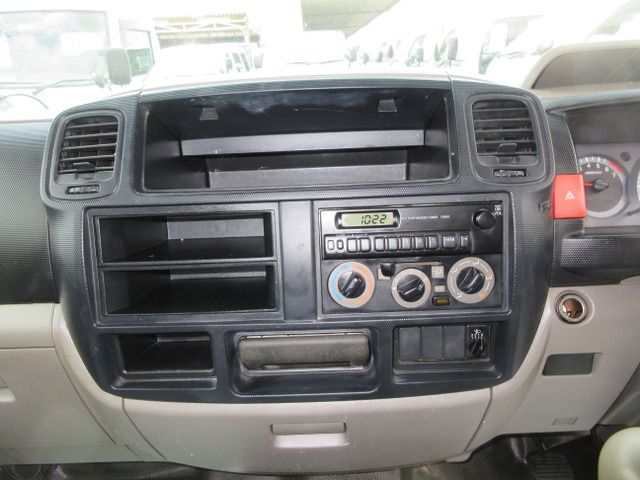 NISSAN ATLAS 2008