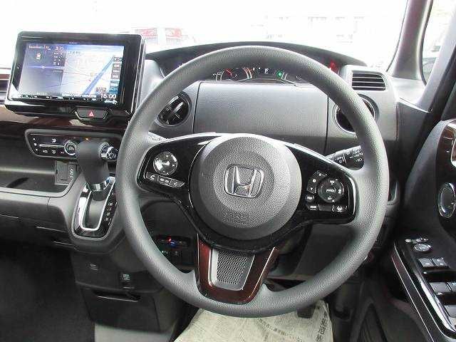 HONDA N BOX CUSTOM 2022