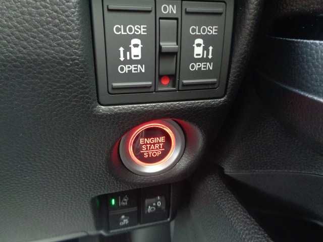 HONDA N BOX CUSTOM 2022