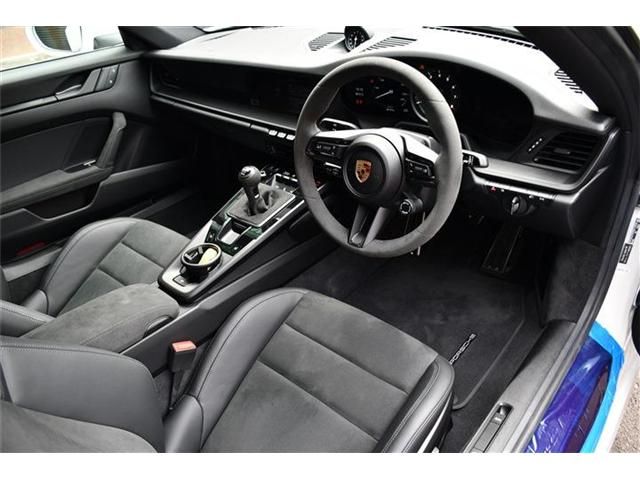 PORSCHE PORSCHE 911 2023