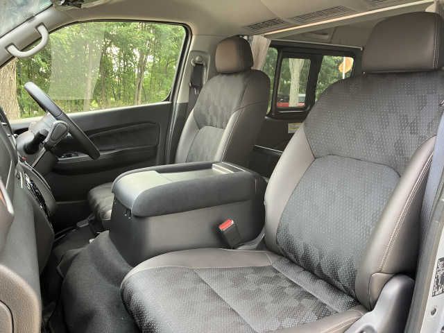 NISSAN CARAVAN van 4WD 2023