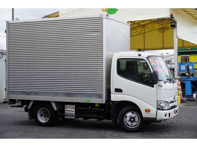 TOYOTA DYNA 2020