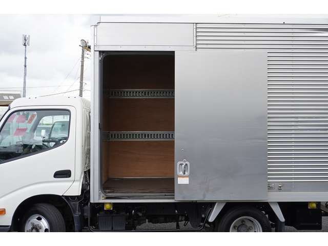 TOYOTA DYNA 2020