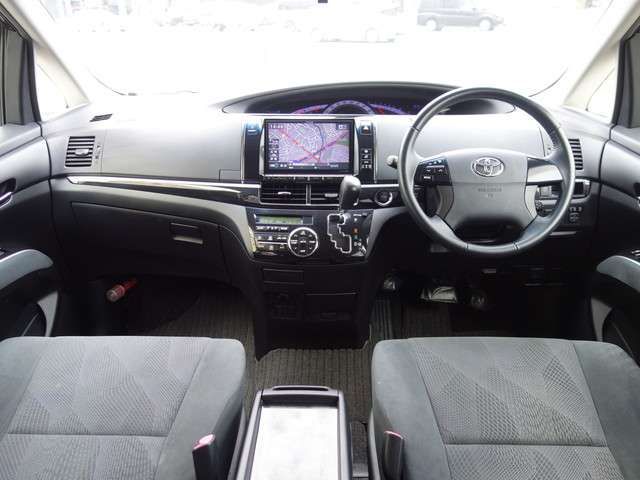 TOYOTA ESTIMA  4WD 2013