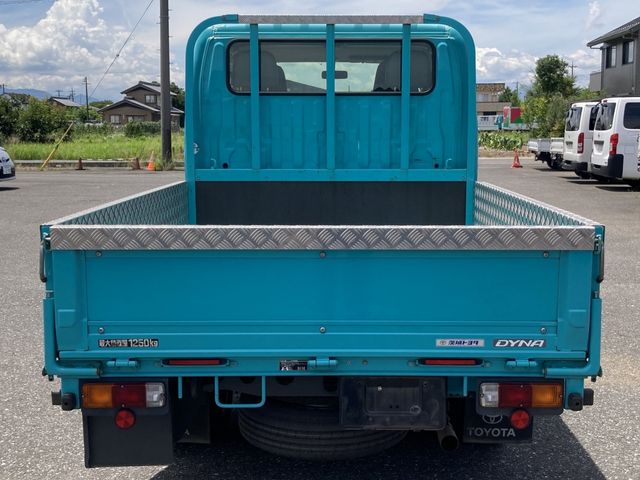TOYOTA DYNA 2020