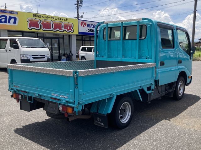 TOYOTA DYNA 2020