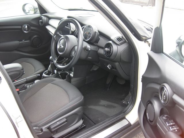 BMW BMW MINI COOPER 5DOOR 2015