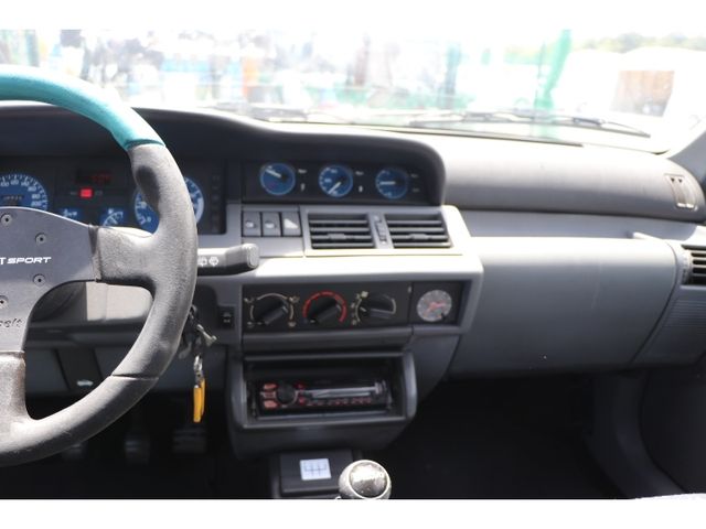 RENAULT RENAULT LUTECIA 1992