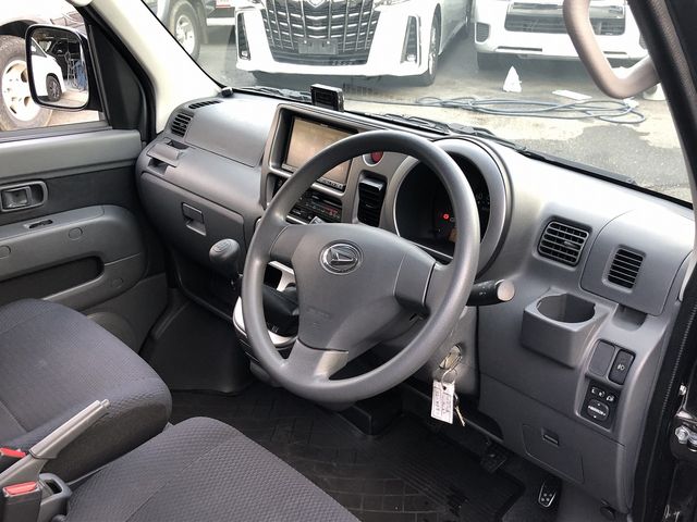 DAIHATSU HIJET CARGO 2015