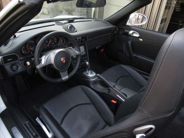 PORSCHE PORSCHE 911 open 2010