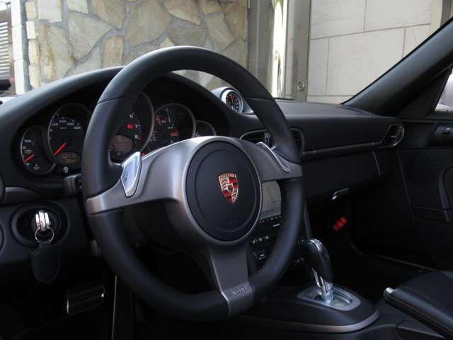 PORSCHE PORSCHE 911 open 2010