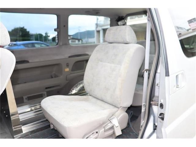 NISSAN ELGRAND 1999