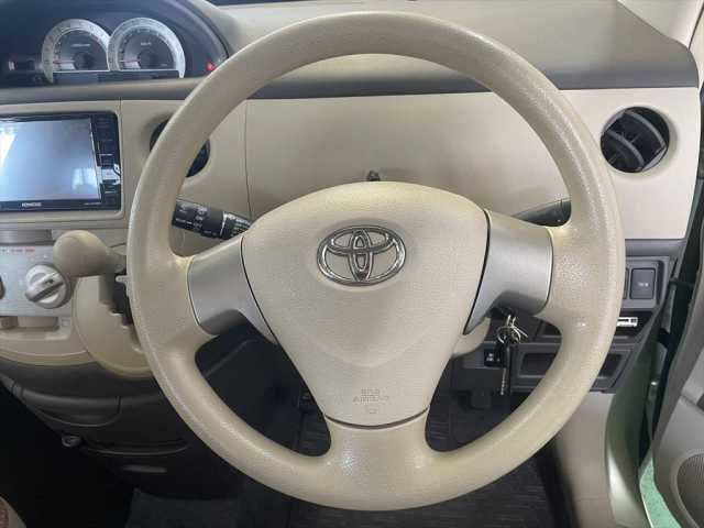 TOYOTA SIENTA 2014
