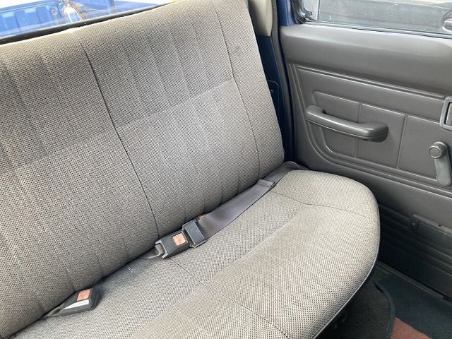 NISSAN DATSUN 4WD 1992