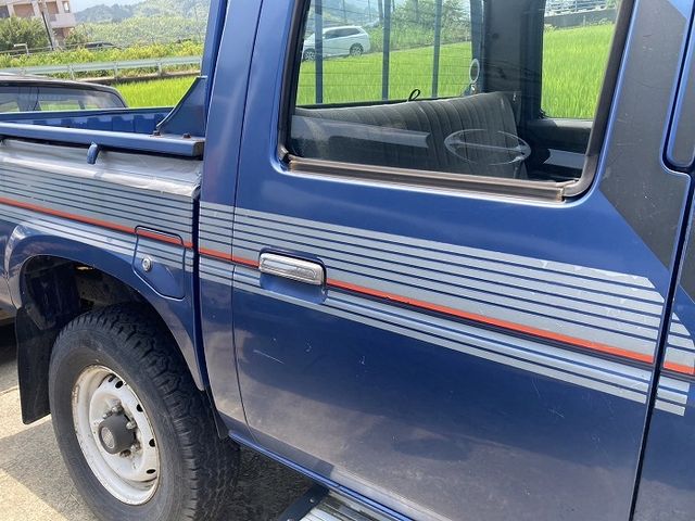 NISSAN DATSUN 4WD 1992