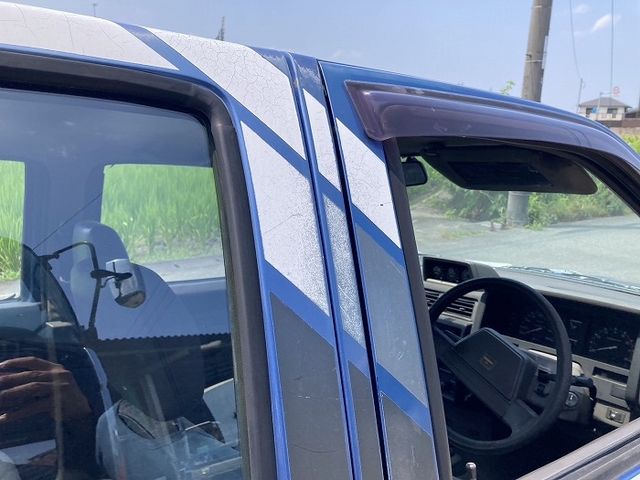 NISSAN DATSUN 4WD 1992