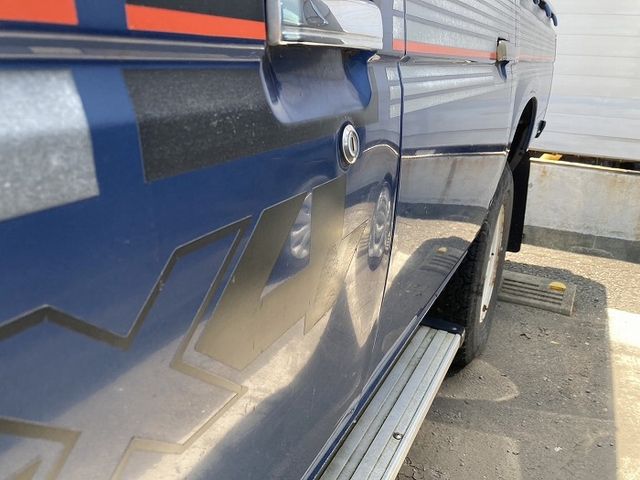 NISSAN DATSUN 4WD 1992