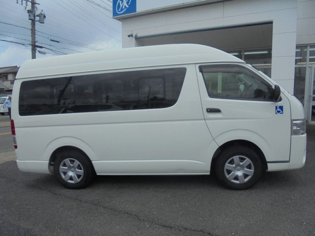 TOYOTA HIACE van 2WD 2020