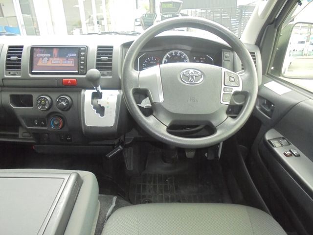 TOYOTA HIACE van 2WD 2020