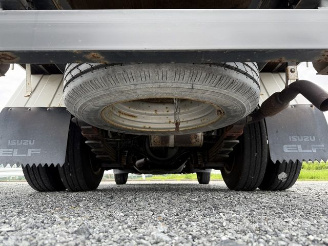 ISUZU ELF 2011