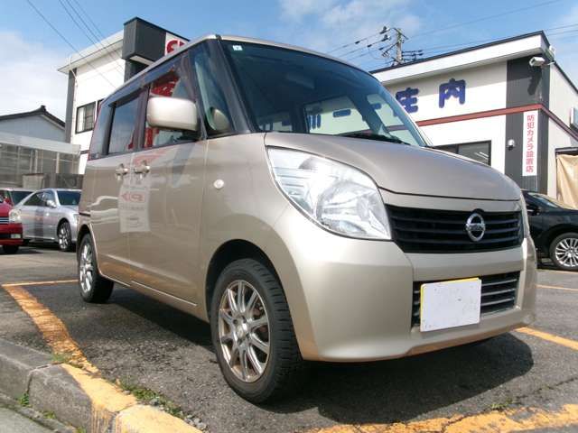 NISSAN ROOX 4WD 2010