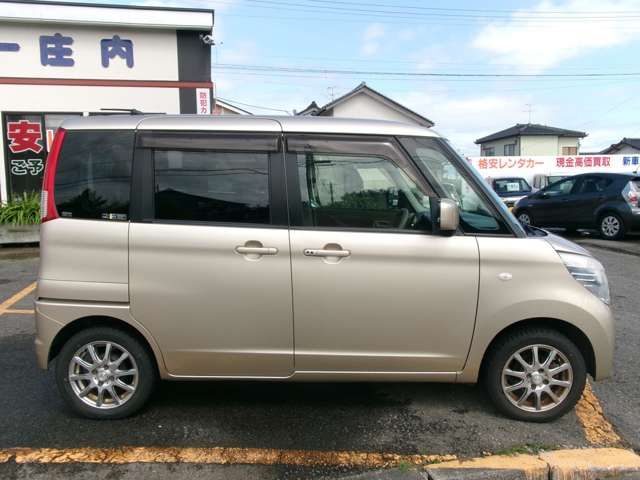 NISSAN ROOX 4WD 2010