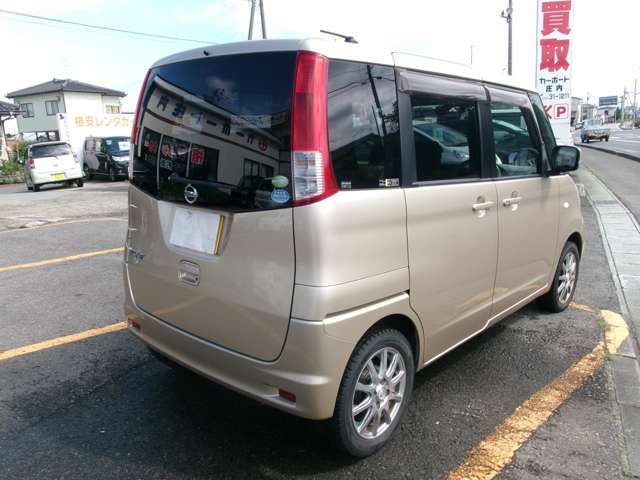 NISSAN ROOX 4WD 2010