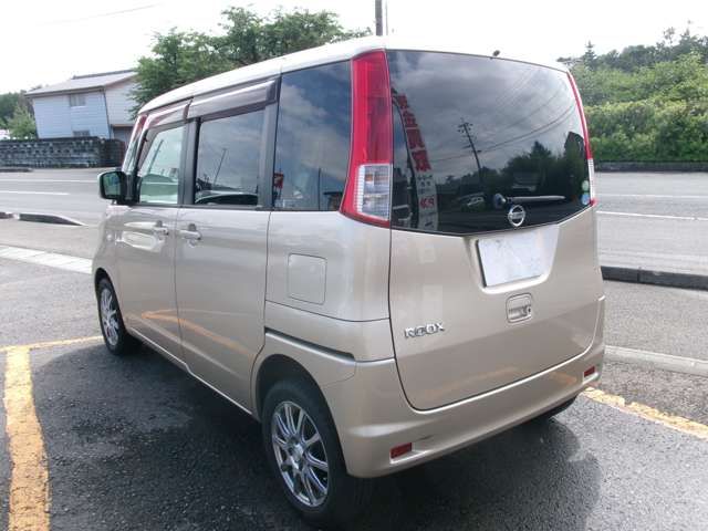 NISSAN ROOX 4WD 2010