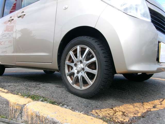 NISSAN ROOX 4WD 2010