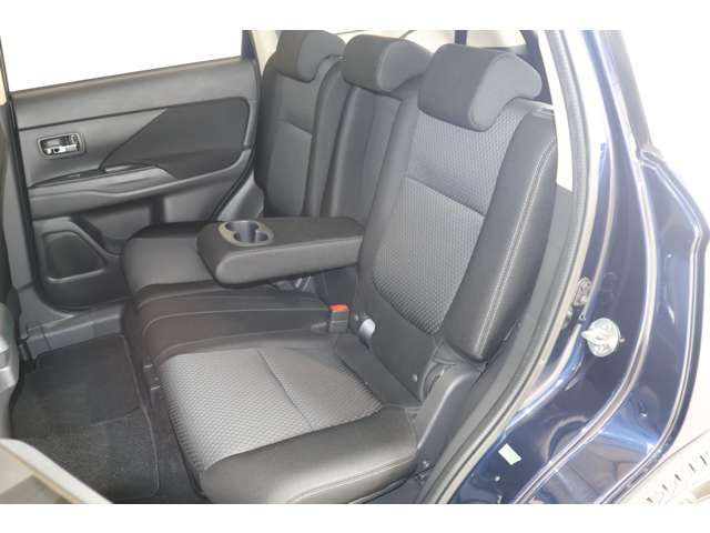 MITSUBISHI OUTLANDER 4WD 2017