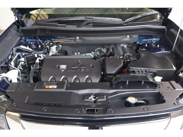 MITSUBISHI OUTLANDER 4WD 2017